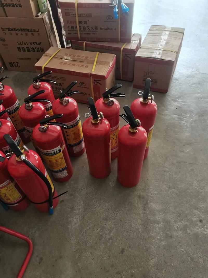 守护安全的关键防线 现代消防器材的重要性与应用